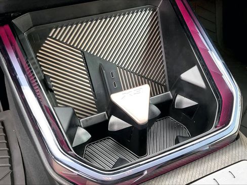 Used 2025 BMW X3 xDrive30i w/ Convenience Package image 35