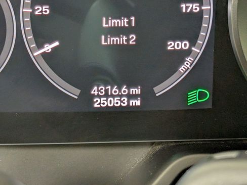 Certified 2021 Porsche 911 Carrera w/ Premium Package image 23