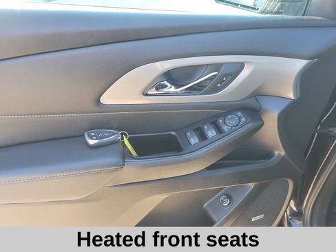 Used 2023 Chevrolet Traverse LT w/ LT Premium Package image 13