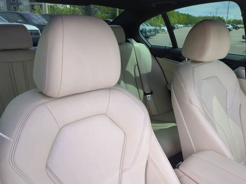 Used 2018 BMW 530e RWD image 7