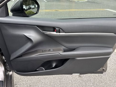 Used 2023 Toyota Camry XLE image 44