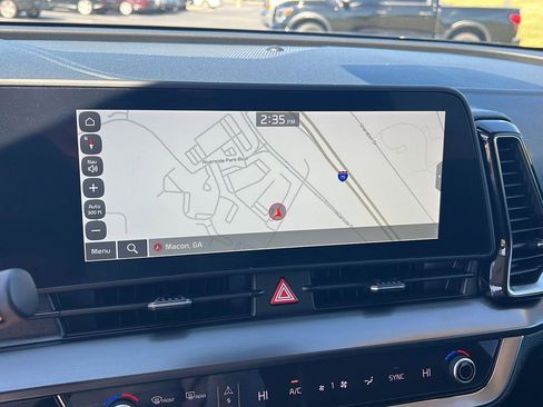 Used 2023 Kia Sportage EX image 24