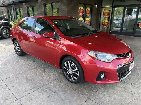 Used 2015 Toyota Corolla S FWD image 4
