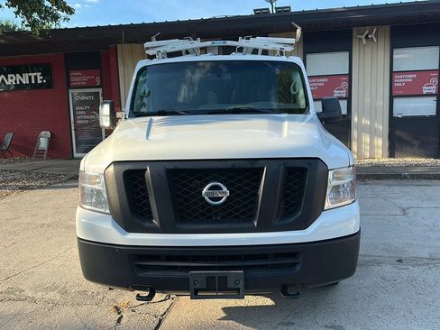 Used 2018 Nissan NV 2500 SV w/ Navigation Package RWD image 2