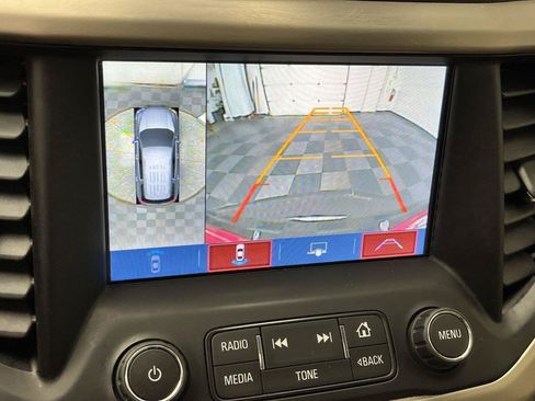 Used 2017 GMC Acadia Denali w/ Technology Package AWD/4WD image 6
