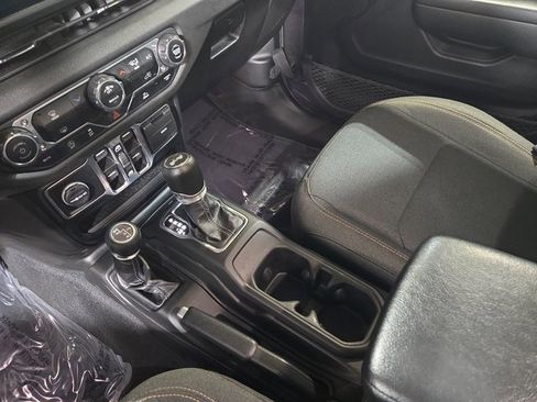 Used 2024 Jeep Wrangler Sport S image 26