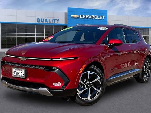 Certified 2024 Chevrolet Equinox EV LT FWD image 3