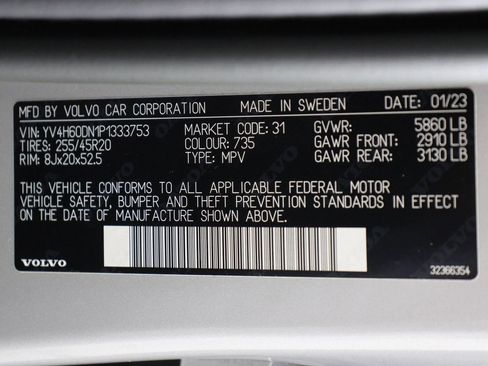 Certified 2023 Volvo XC60 T8 Plus AWD/4WD image 16