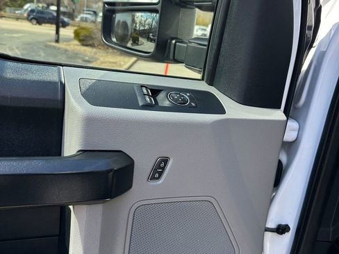 Used 2020 Ford F250 XL w/ Power Equipment Group image 9