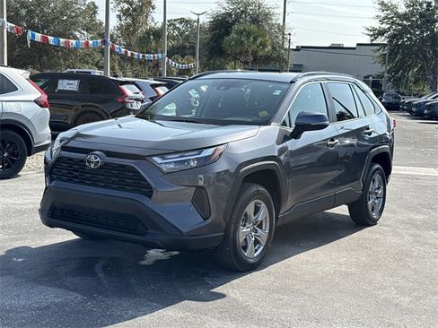 Used 2023 Toyota RAV4 XLE image 9