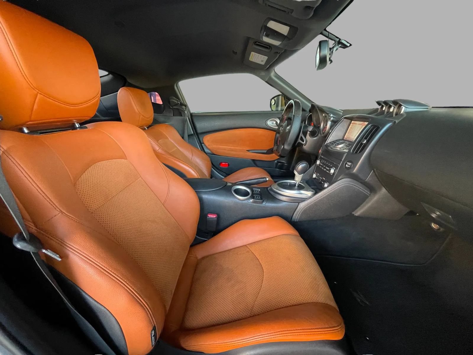 Used 2016 Nissan 370Z Touring RWD image 20