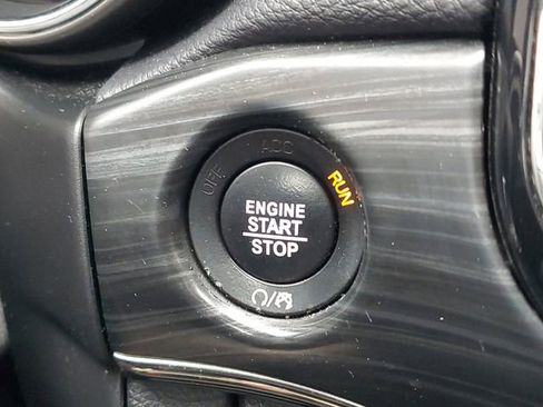 Used 2019 Jeep Grand Cherokee Limited X image 29