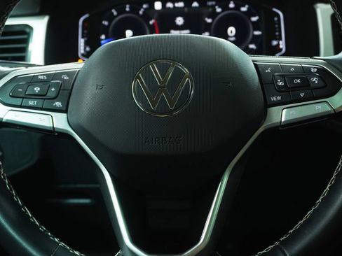 Used 2022 Volkswagen Atlas SEL AWD/4WD image 18