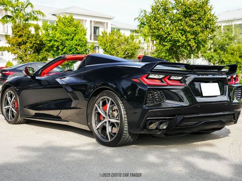 Used 2023 Chevrolet Corvette Stingray Premium Conv w/ Z51 Performance Package image 6