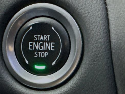 Used 2024 Chevrolet Suburban Z71 AWD/4WD image 20