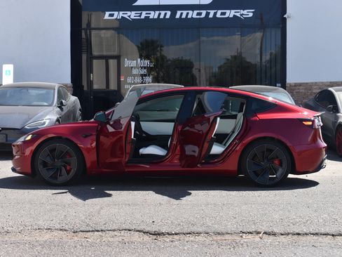 Used 2024 Tesla Model 3 Performance AWD/4WD image 7