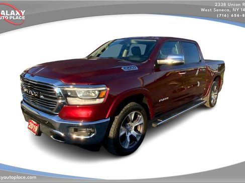 Used 2019 RAM 1500 Laramie AWD/4WD image 1