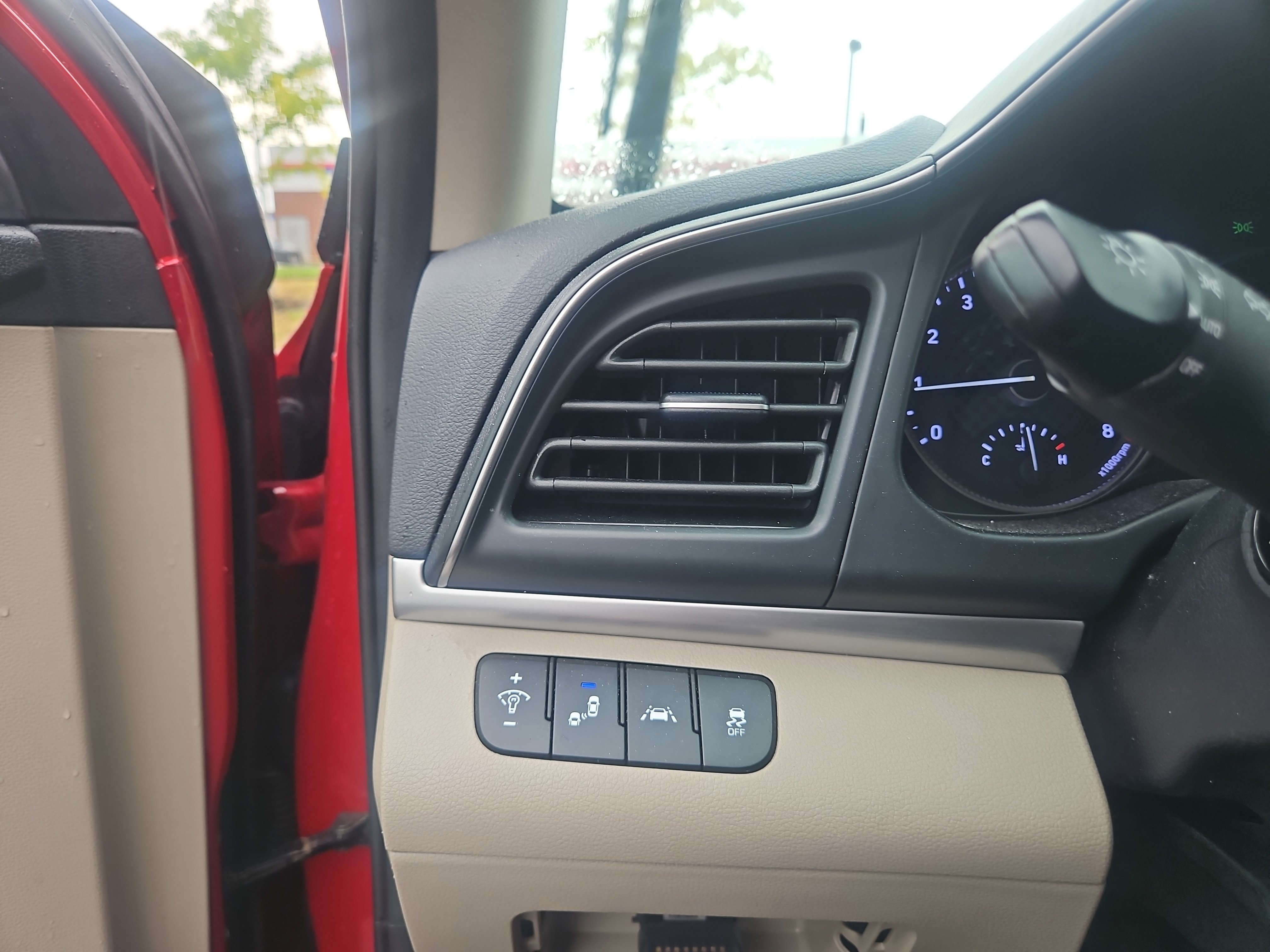 Used 2020 Hyundai Elantra Value Edition FWD image 6