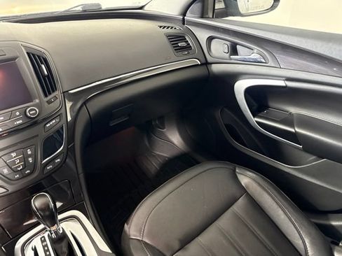 Used 2017 Buick Regal AWD image 27