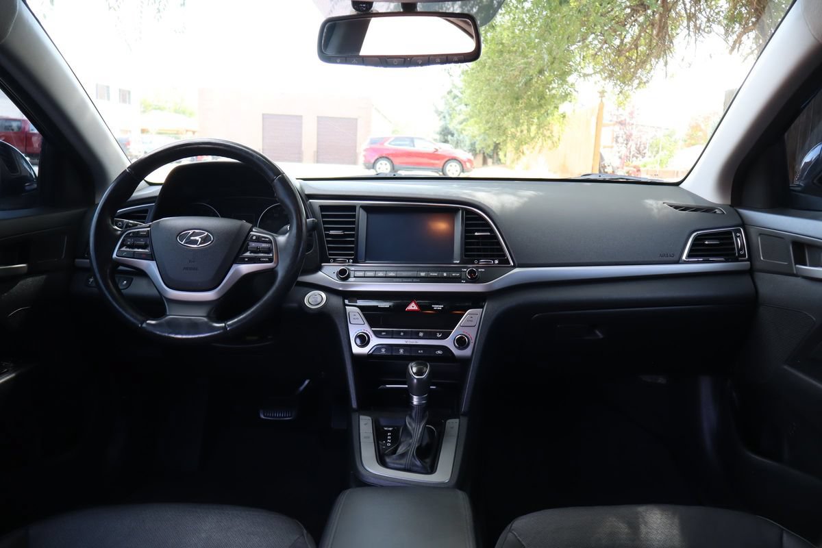 Used 2017 Hyundai Elantra Limited w/ Limited Tech Package 04 FWD image 16