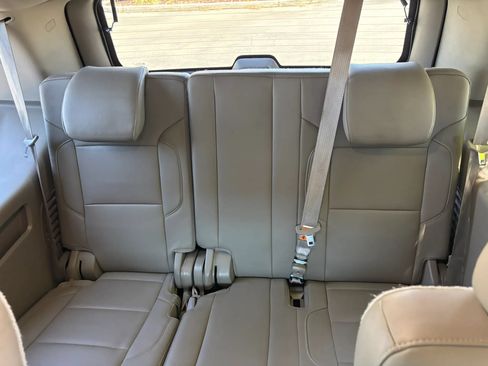 Used 2016 Chevrolet Tahoe LT AWD/4WD image 15