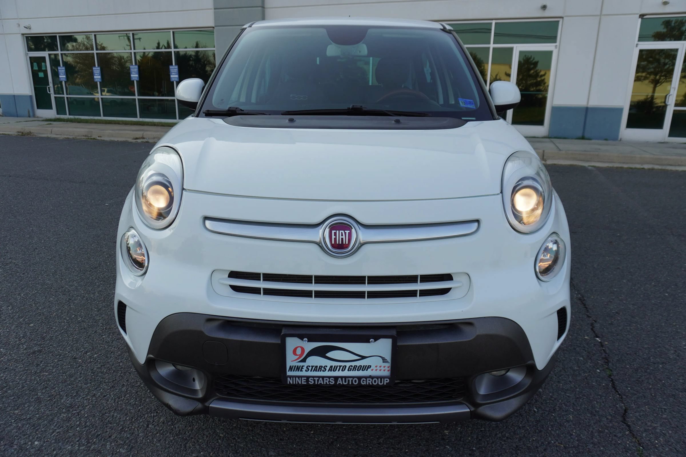 Used 2014 FIAT 500L Trekking w/ Popular Equipment Group FWD image 2