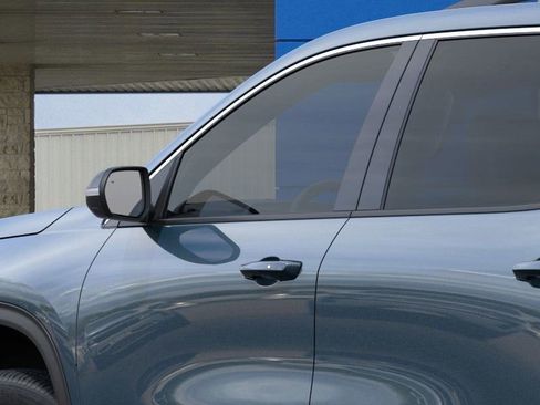 New 2026 Chevrolet Traverse LT image 12