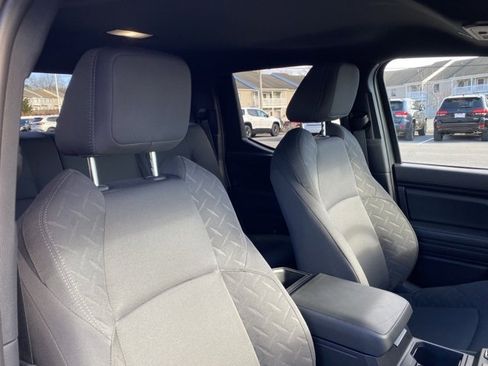 Used 2025 Toyota Tacoma SR image 21