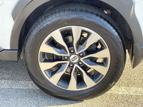 Certified 2023 Subaru Outback Limited image 11