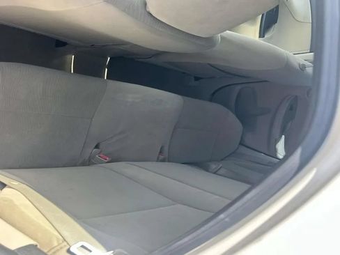 Used 2011 Toyota Corolla LE FWD image 13