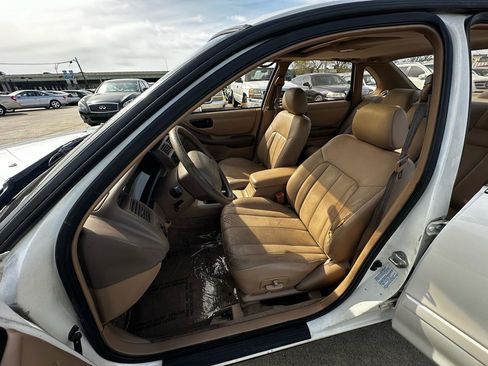 Used 1995 Toyota Avalon XLS image 31