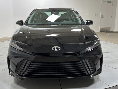 Used 2026 Toyota Camry LE w/ Convenience Package image 2