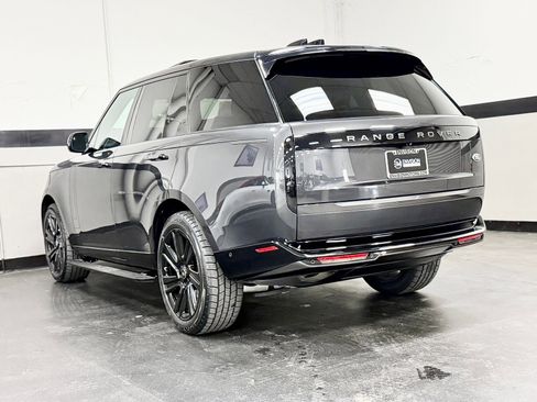 Used 2023 Land Rover Range Rover SE AWD/4WD image 10