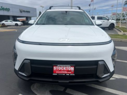Used 2025 Hyundai Kona SEL AWD/4WD image 8