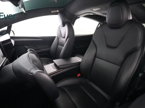 Used 2023 Tesla Model X AWD/4WD image 4