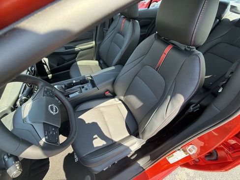 New 2026 Nissan Sentra SR w/ SR Premium Package FWD image 11