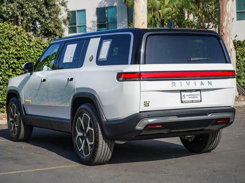 Used 2023 Rivian R1S Adventure AWD/4WD image 4