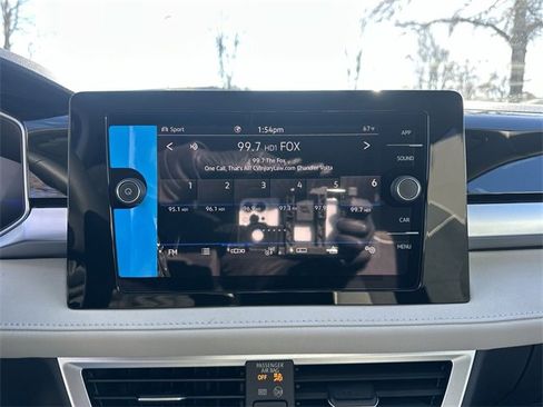 New 2026 Volkswagen Taos SE image 18