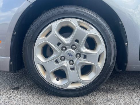 Used 2010 Ford Fusion SE FWD image 10