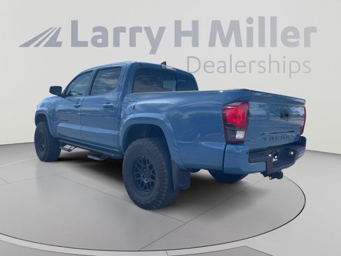 Used 2019 Toyota Tacoma TRD Sport w/ Technology Package RWD image 3