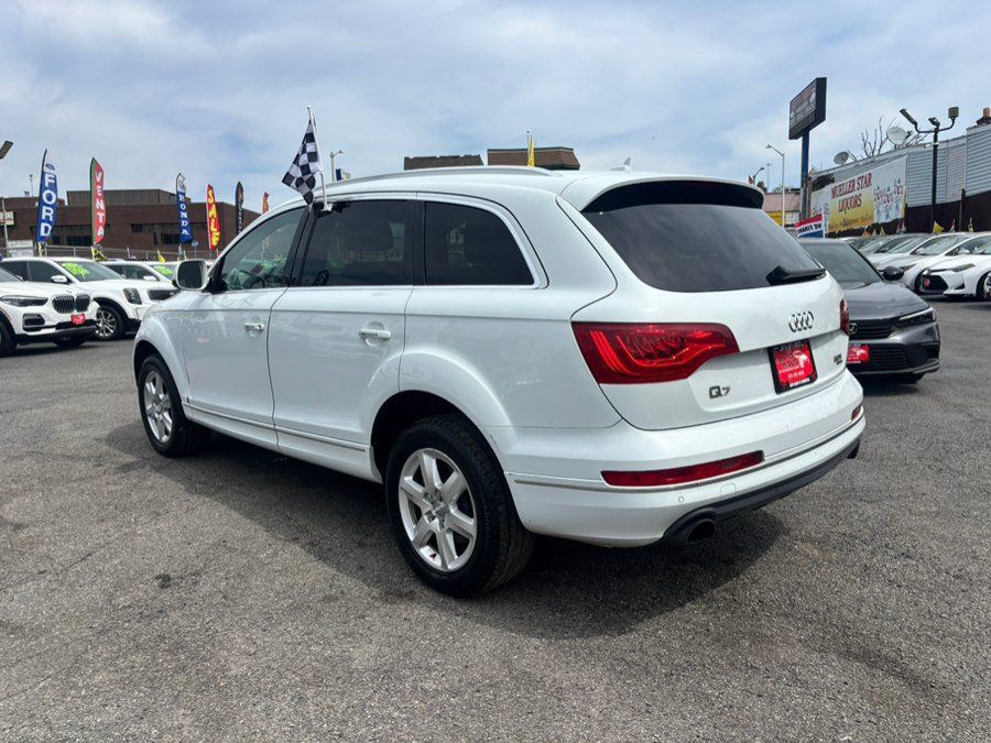 Used 2015 Audi Q7 3.0T Premium w/ Technology Package AWD/4WD image 4