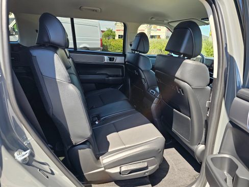 Used 2026 Hyundai Santa Fe SEL FWD image 25
