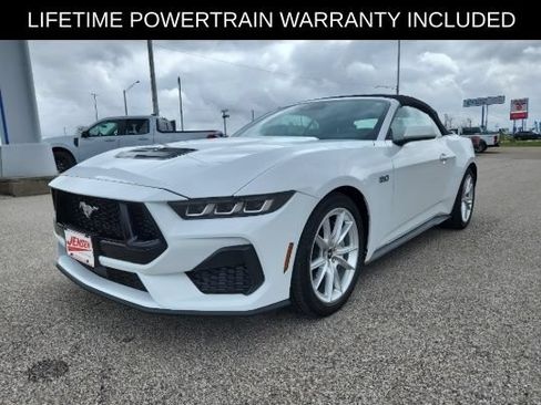 Used 2025 Ford Mustang GT Premium RWD image 2