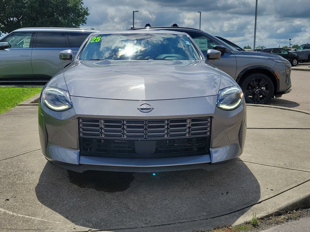 Used 2025 Nissan Z Performance w/ Floor Mat Package RWD image 8