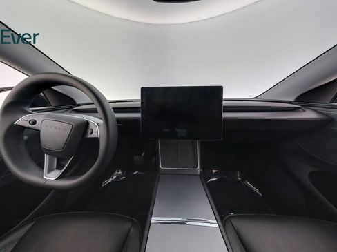 Used 2026 Tesla Model Y Long Range RWD image 26