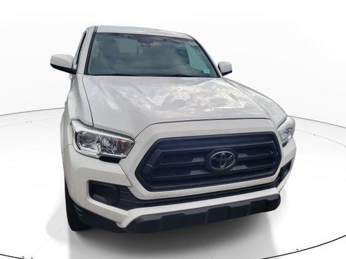 Used 2023 Toyota Tacoma SR w/ SR Convenience Package AWD/4WD image 2