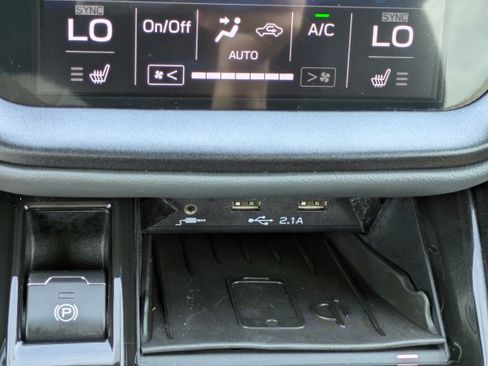 Used 2022 Subaru Outback Wilderness w/ Wilderness Package AWD/4WD image 28