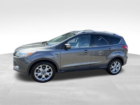 Used 2016 Ford Escape Titanium w/ Equipment Group 301A AWD/4WD image 3