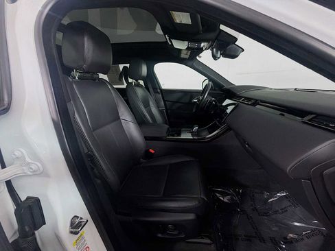 Certified 2025 Land Rover Range Rover Velar Dynamic SE AWD/4WD image 28