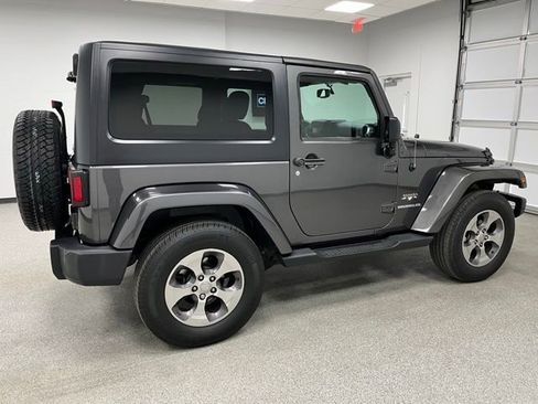 Used 2016 Jeep Wrangler Sahara w/ Connectivity Group AWD/4WD image 11
